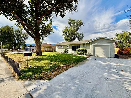 104 Morningside Dr Photo 1