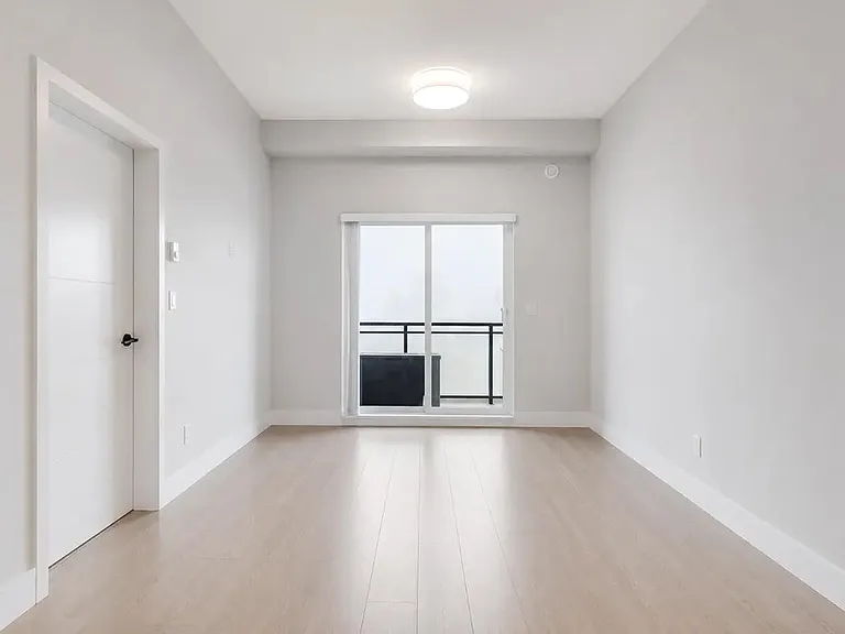 5486 199a St #520 — Photo 8