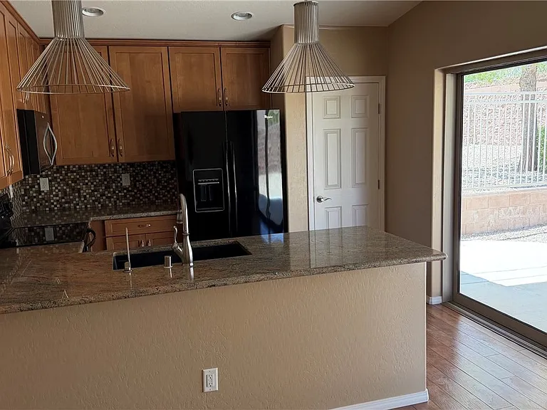 3752 Citrus Heights Ave — Photo 9