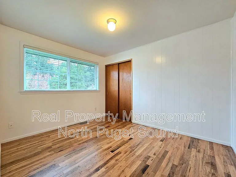 8002 W Glen Dr — Photo 15