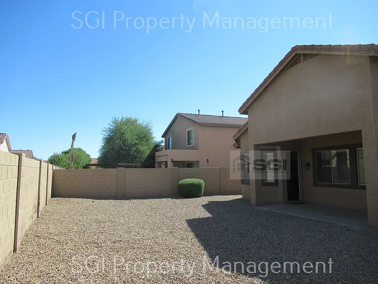 8860 W Frier Dr — Photo 16