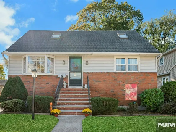 61 Oak Street, Rochelle Park, NJ 07662