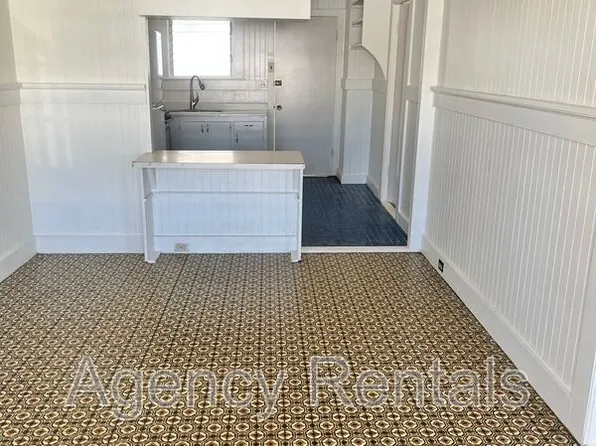 767 Wiliwili St APT 4, Honolulu, HI 96826