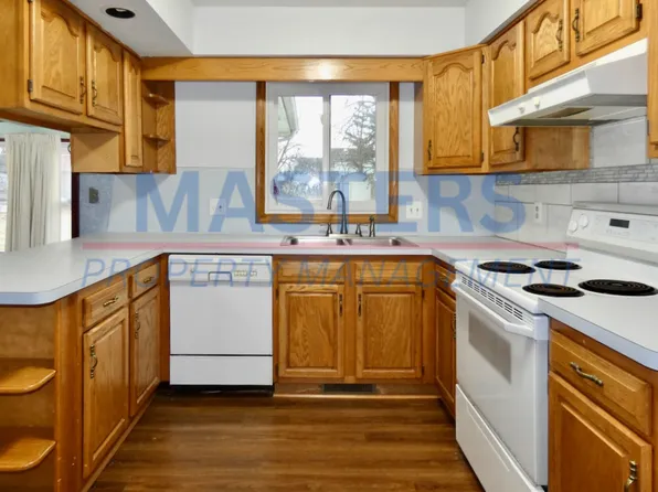 10477 Mandell Rd, Perrysburg, OH 43551