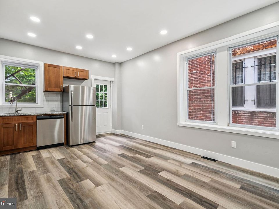 1st image of 4824 Sansom St #2