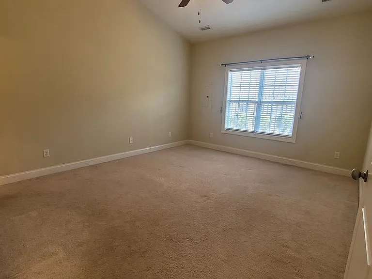 1131 Shellbank Ln — Photo 8