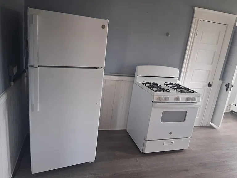 138 Fairview St #1 — Photo 9