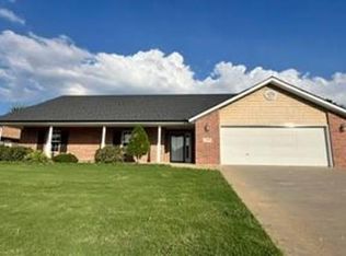 440 Carlson St, Centerton, AR 72719