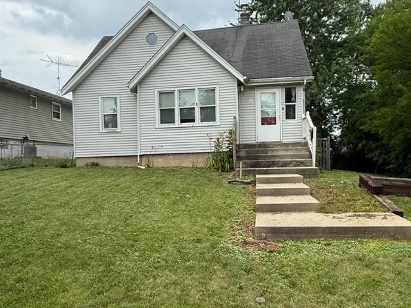 526 Grandview Dr, Round Lake Park, IL 60073