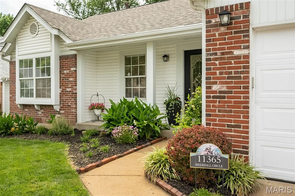 11365 Brierhall Cir, Maryland Heights, MO - View 4