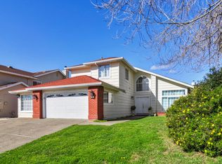 8775 Liscarney Way, Sacramento, CA 95828