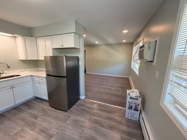 1150 N Indiana St #3, Griffith, IN 46319