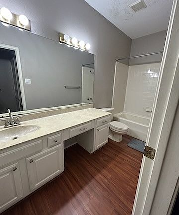 2nd image of 921 Marine Dr #1-305-1