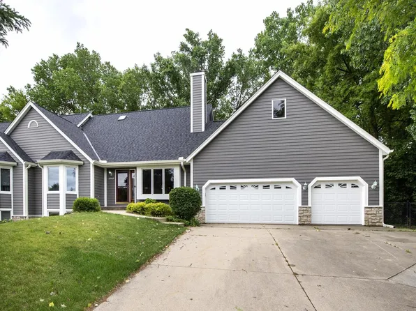 19065 Hiview DRIVE #2, Brookfield, WI 53045
