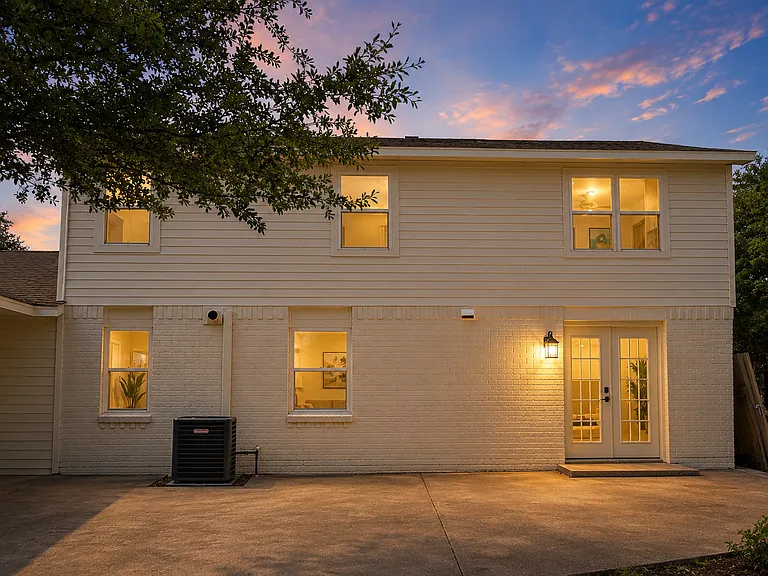 542 Shadyway Dr — Photo 3