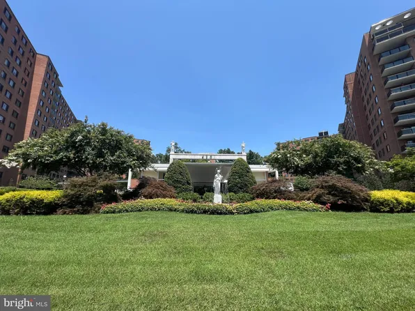 4201 Cathedral Ave NW APT 616E, Washington, DC 20016
