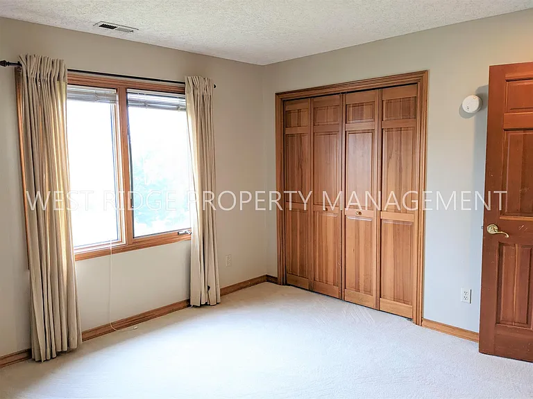 19772 Bellevue Way — Photo 20