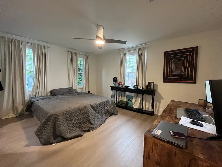 3326 Robert St — Photo 7