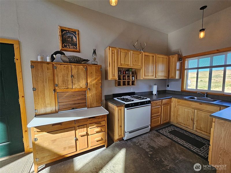 5th image of 24414 Seven Springs Dairy Road E