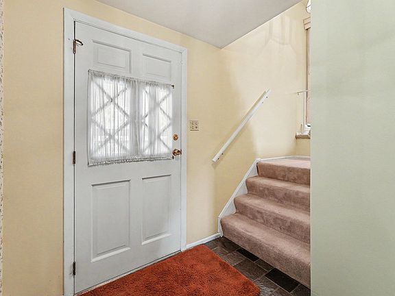 5th image of 2901 190th St