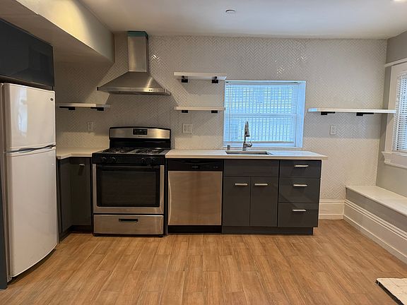 3rd image of 3038 Jackson St #A