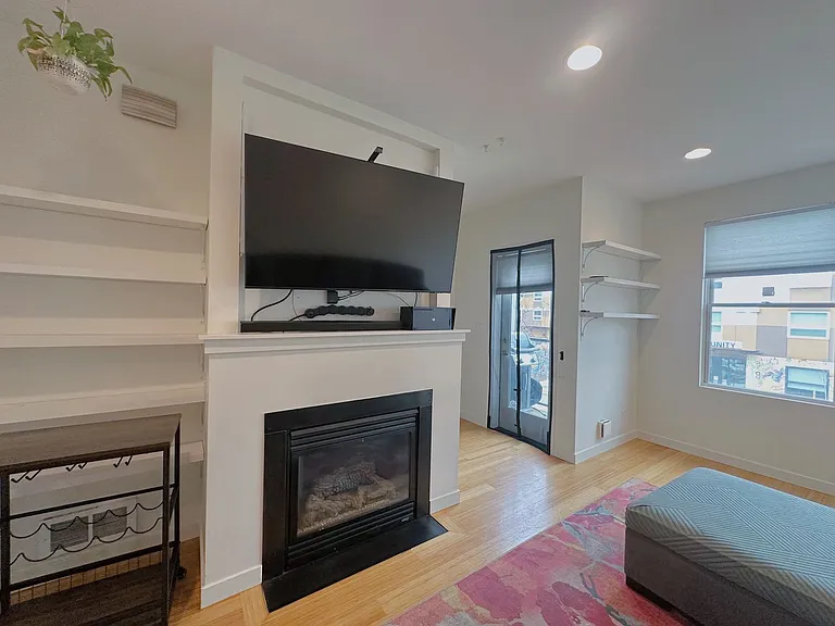 3817 S Angeline St — Photo 34