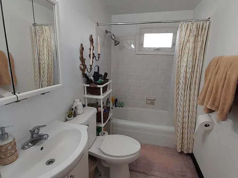 1627 Adams St NE #1 — Photo 10