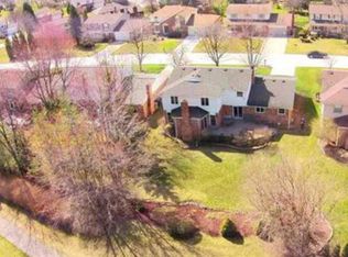 3370 Palm Aire Ct, Rochester Hills, MI 48309