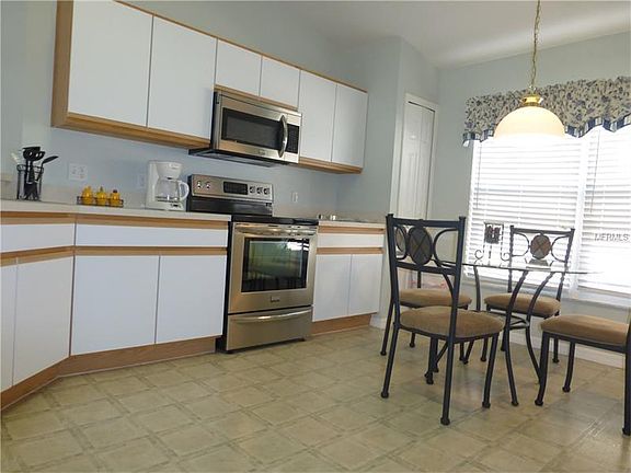 4th image of 650 Vineyard Way