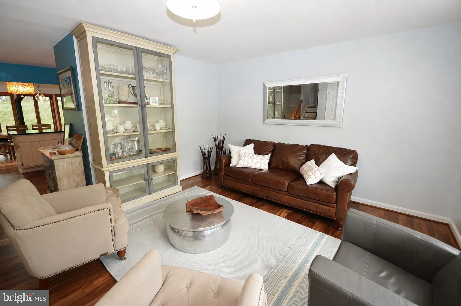 4 bed, 1260 sqft, $3,400 — Photo 3