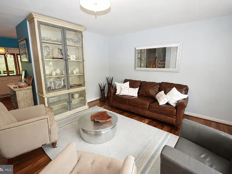 5728 Overly Dr — Photo 3