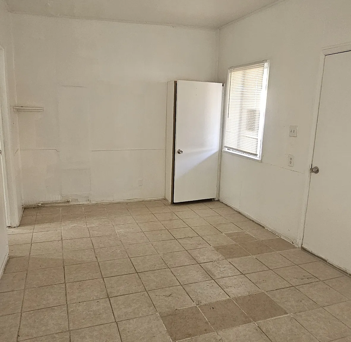 11021 Sunset Ave — Photo 4