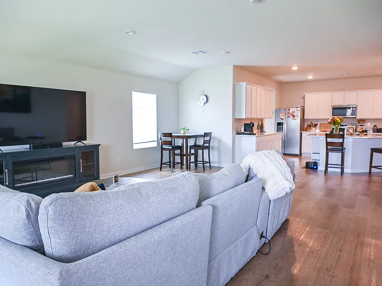 2929 Firefly Dr — Photo 10