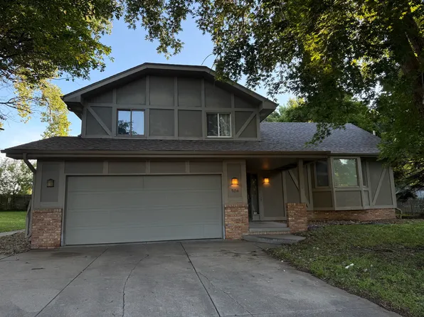 504 Winchester Cir, Papillion, NE 68046