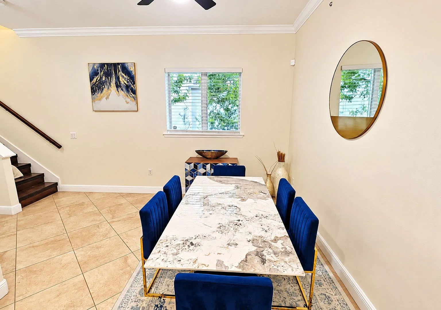 Annual Furnished 4-bed 3-bath single family home — Photo 4