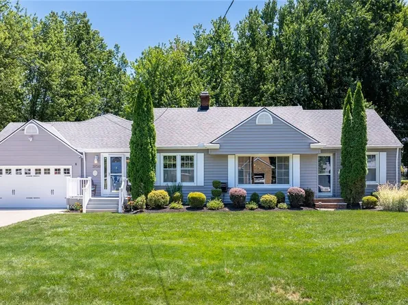 29780 Franklin Ave, Wickliffe, OH 44092