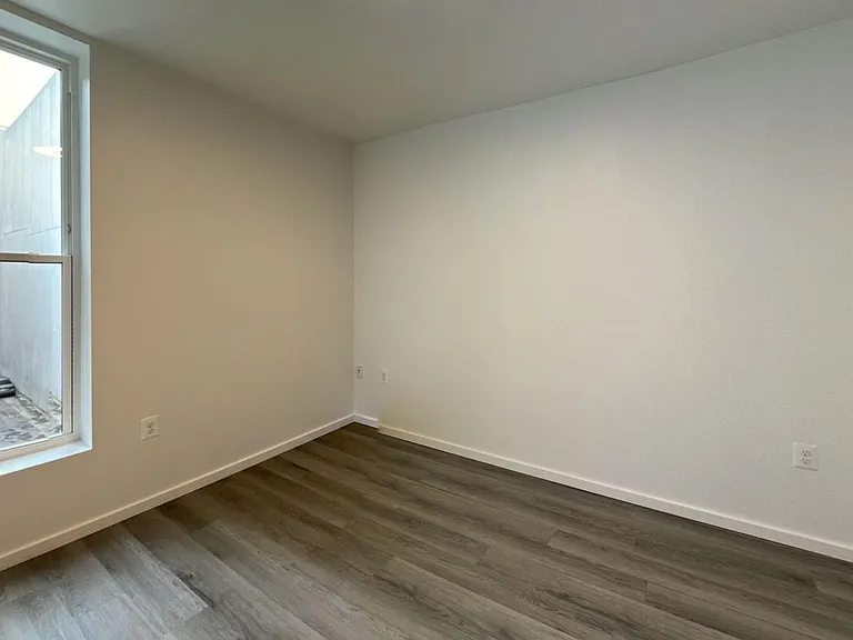 725 W Pratt St. — Photo 118