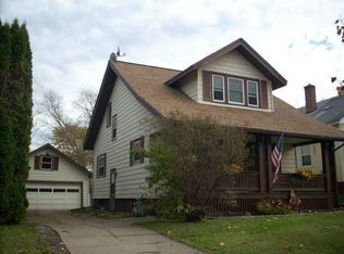 912 20th St SE, Cedar Rapids, IA 52403