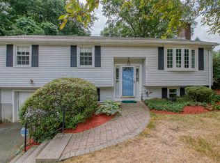 154 Parkedge Dr, Feeding Hills, MA 01030