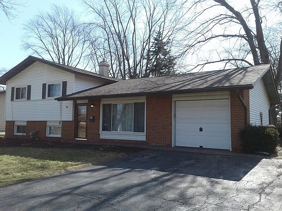 2nd image of 685 Flagstaff Ln