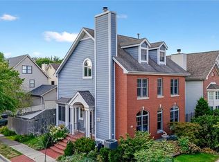 939 Morehouse Ln, Saint Louis, MO 63130