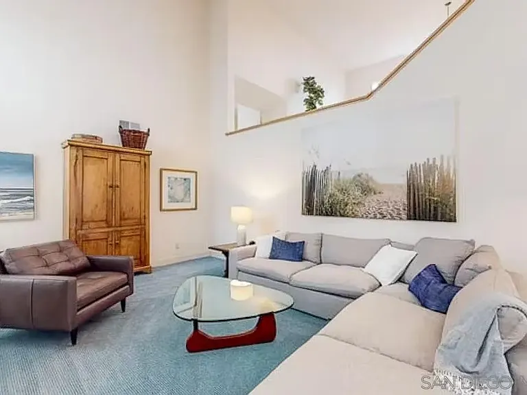 863 Starflower Rd — Photo 3