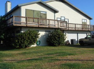 107 Quail Dr, Rockport, TX 78382