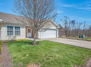 315 Foxtail Cir #315, Archbald, PA