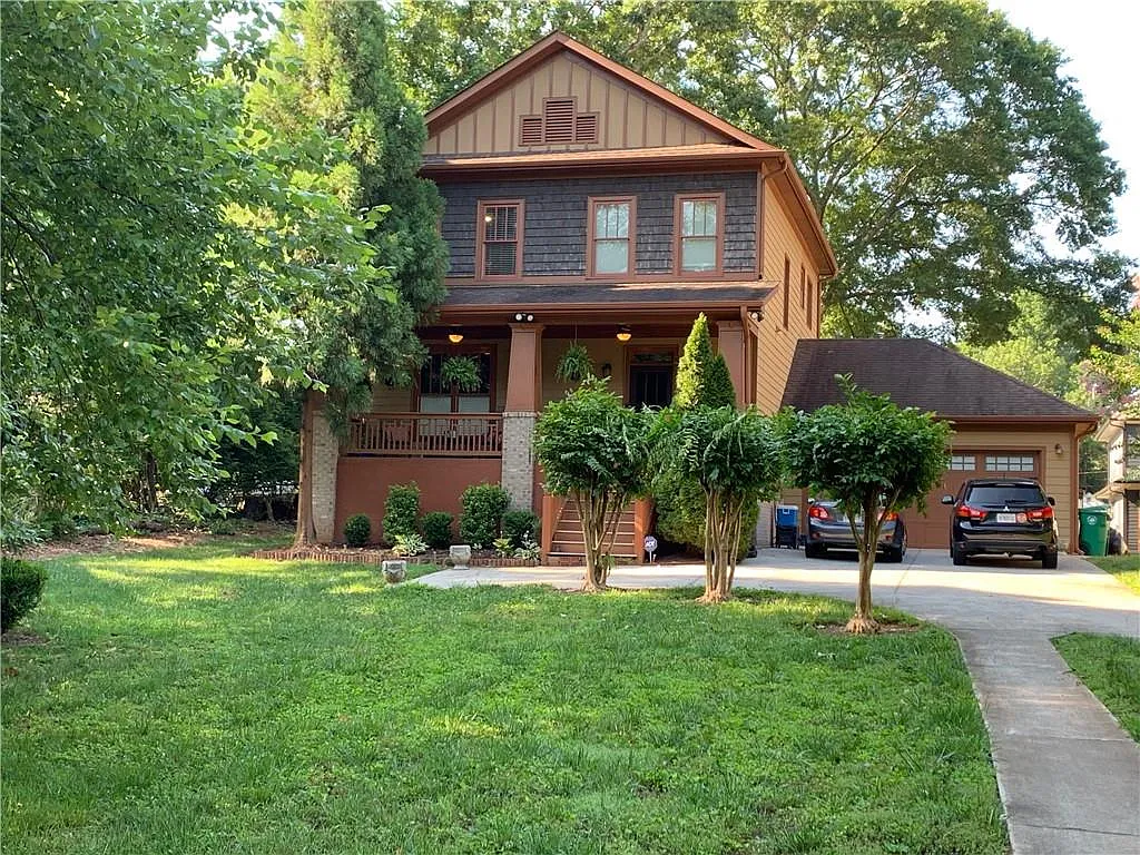 1519 Eastland Rd photo 1