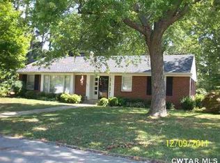 146 Huntsman Ave, Lexington, TN 38351