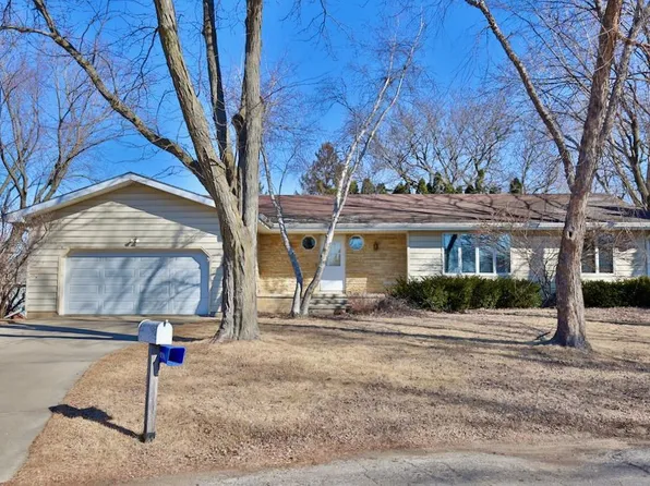 425 College Court, Beaver Dam, WI 53916