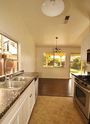 3rd image of 23883 Copper Hill Pl