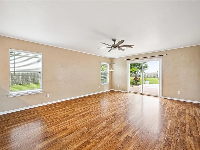 3402 Fox Ct — Photo 14