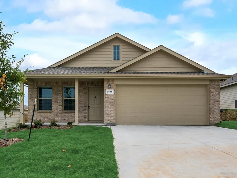8445 Fawn Creek Dr — Photo 1